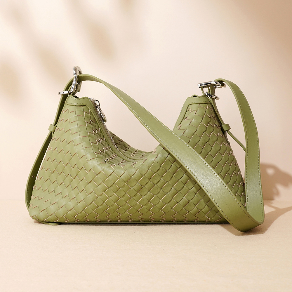 真皮饺子包女式单肩斜跨包