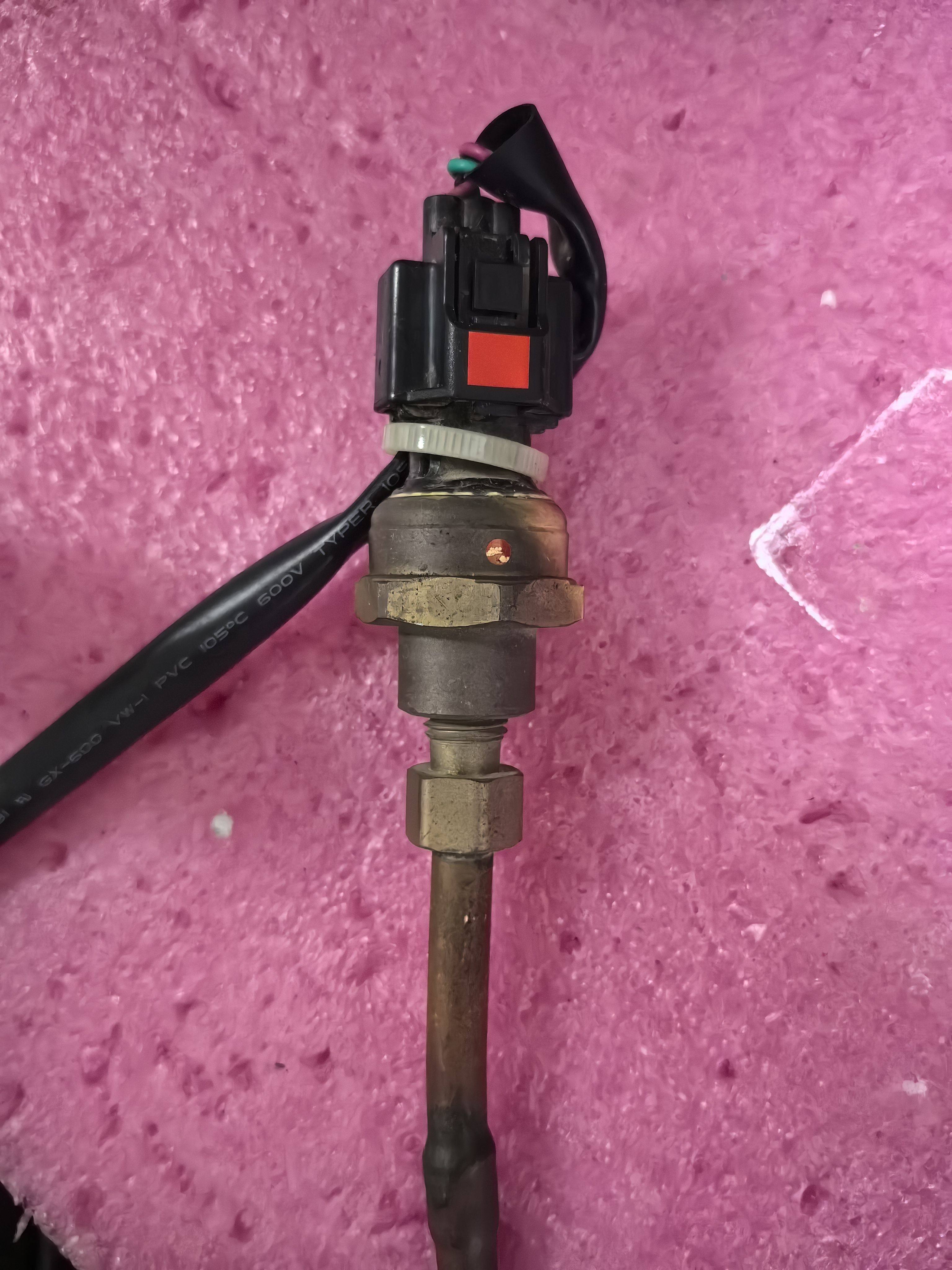 志高中央空调传感器45CP2-7D，T17CZ27