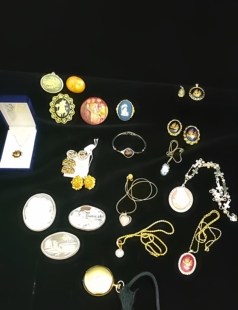 欧洲进口中古首饰孤品饰品胸针天然贝雕镀金项链吊坠耳饰vintage