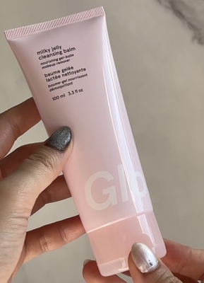 预*定 美国 Glossier新品Milky Jelly洗面奶卸妆液洁面膏100ml