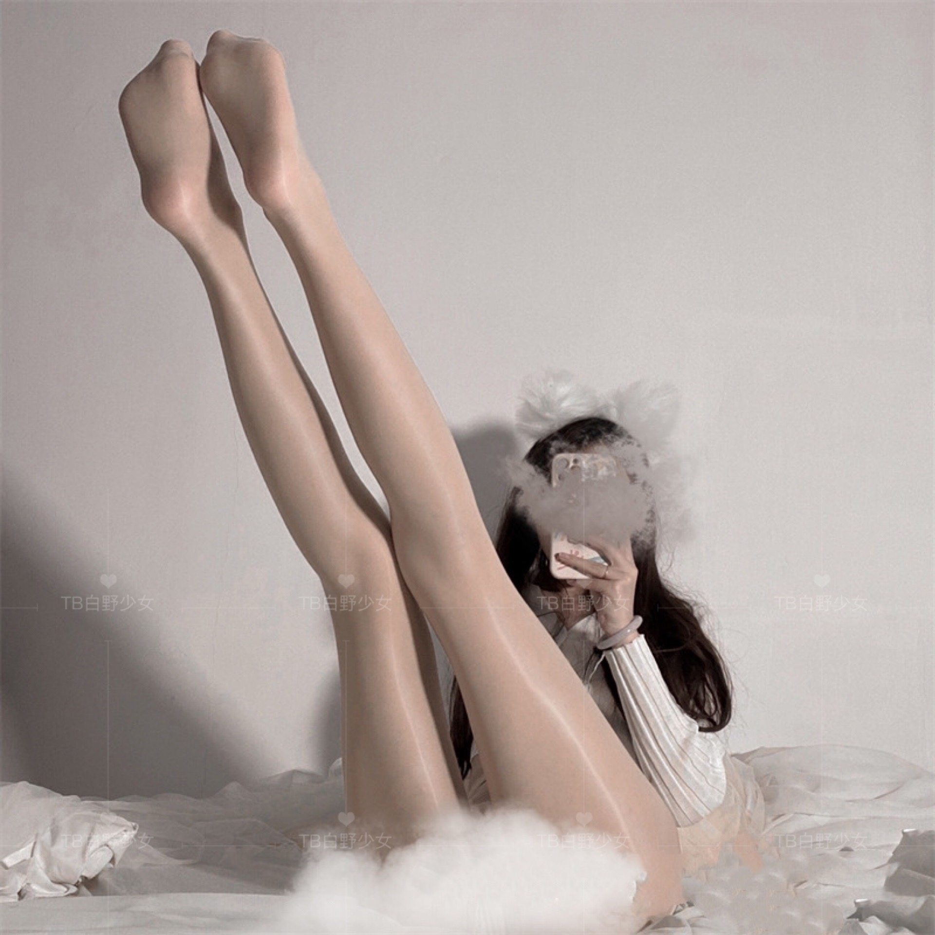 性感滑油亮油光开档黑白美腿超薄珠光连裤袜情调袜女,女士内衣/男士内衣/家居服,连裤袜/打底袜,淘宝优惠券,粉丝福利购,淘宝优惠卷