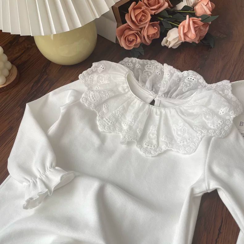 秋季女童宝宝婴儿蕾丝荷叶领长袖打底衫白色翻领上衣公主内搭纯棉
