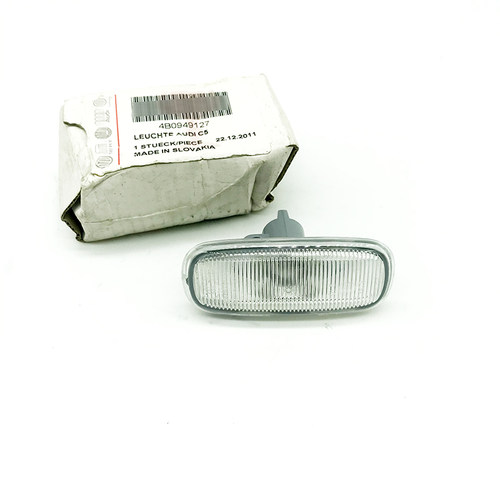 适用奥迪叶子板灯片侧面