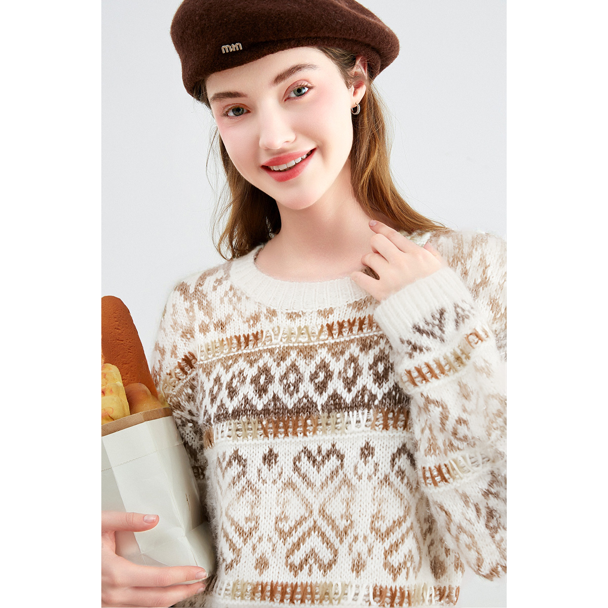 高级设计感巨好看时髦提花圆领短款毛针织衫厚上衣女2025秋冬新品