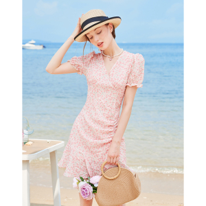 荷叶边抽绳碎花连衣裙2026新款女夏季小众设计感气质收腰包臀裙子