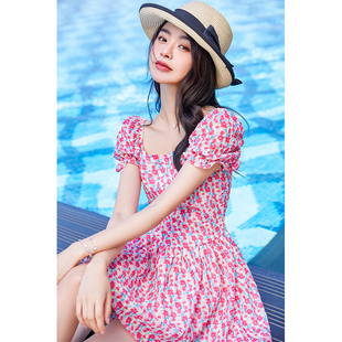 淑女风洋气泡泡袖 海边度假设计感小众 收腰碎花连衣裙2024春夏新款