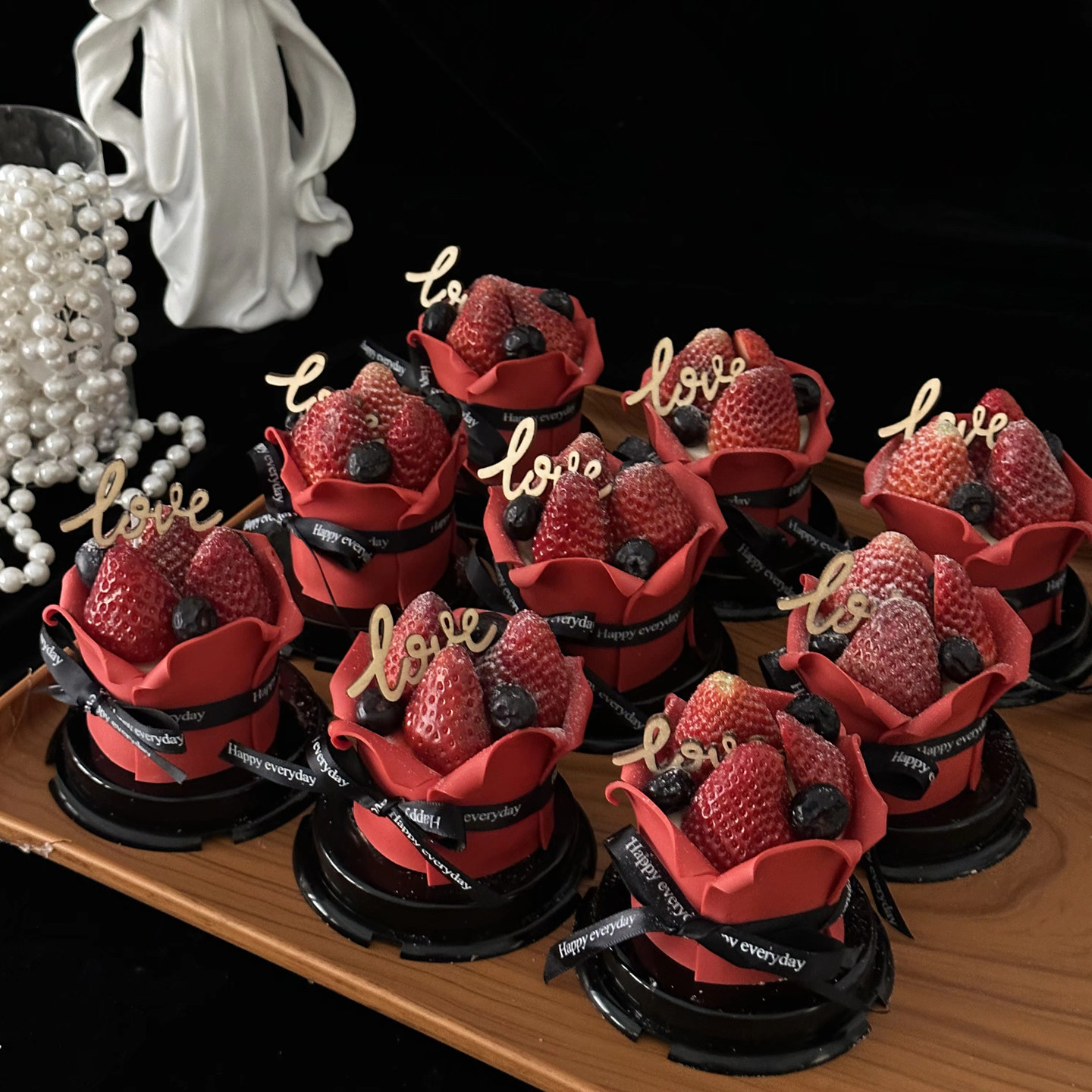 网红521情人节520甜品蛋糕装饰木质love玫瑰花瓣2寸打包盒送女生,节庆用品/礼品,蛋糕/烘焙装饰用品,淘宝优惠券,粉丝福利购,淘宝优惠卷