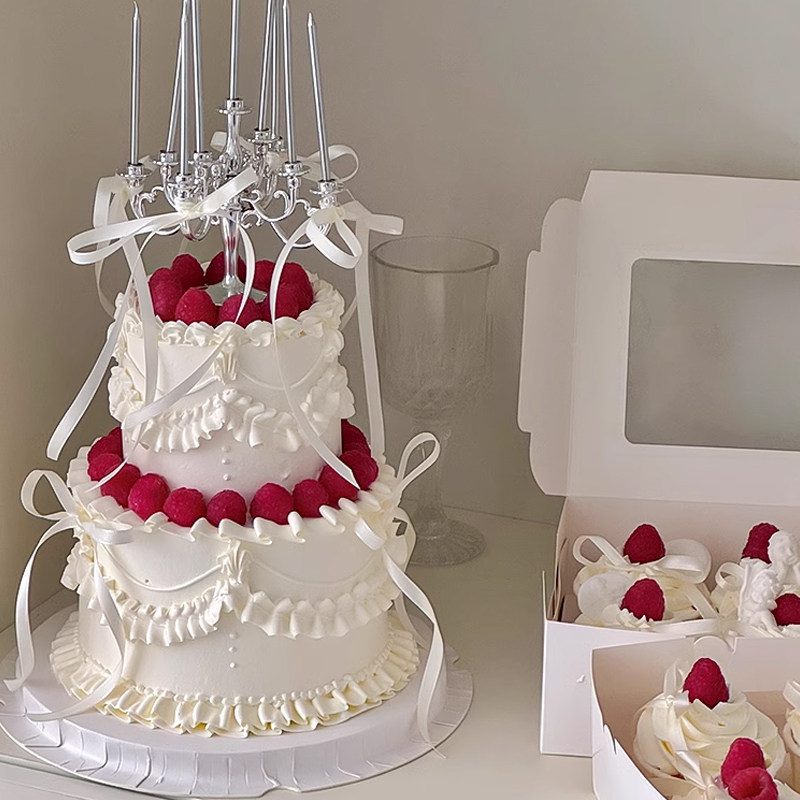 复古氛围感芭蕾风蝴蝶结丝带生日蛋糕装饰甜品银色铅笔烛台蜡烛,节庆用品/礼品,蛋糕/烘焙装饰用品,淘宝优惠券,粉丝福利购,淘宝优惠卷