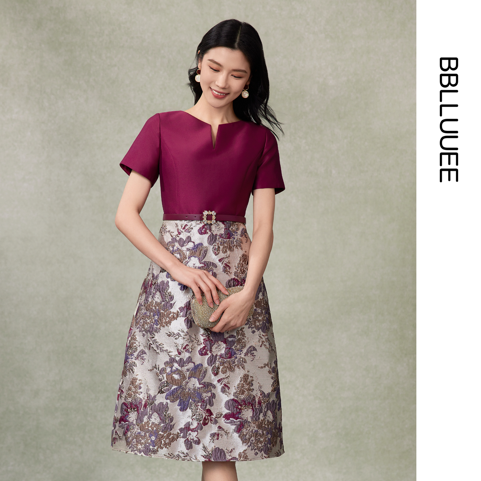 【东方诗艺提花礼服裙】BBLLUUEE/粉蓝衣橱2025春夏拼接V领连衣裙