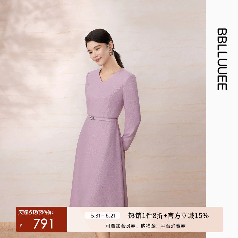 BBLLUUEE/粉蓝衣橱2025冬新款气质拼接V领连衣裙素雅收腰羊毛裙女