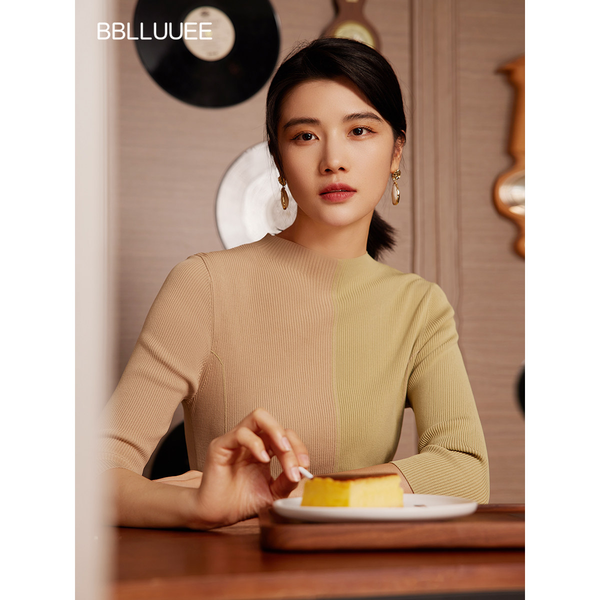 BBLLUUEE粉蓝衣橱2025冬女装云水相逢优雅气质撞色七分袖爽丝毛衫
