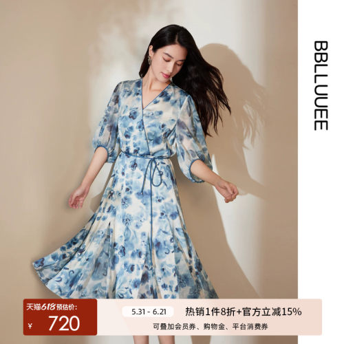 法式度假风 交叠V领 灯笼纱袖印花连衣裙
