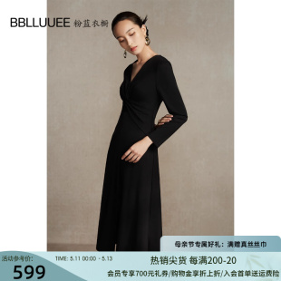 简约大气针织连衣裙女2023秋冬装 粉蓝衣橱经典 A字小黑裙 BBLLUUEE