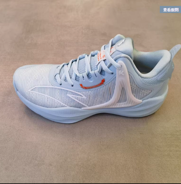 安踏篮球鞋轻骑兵8代跑步鞋战靴