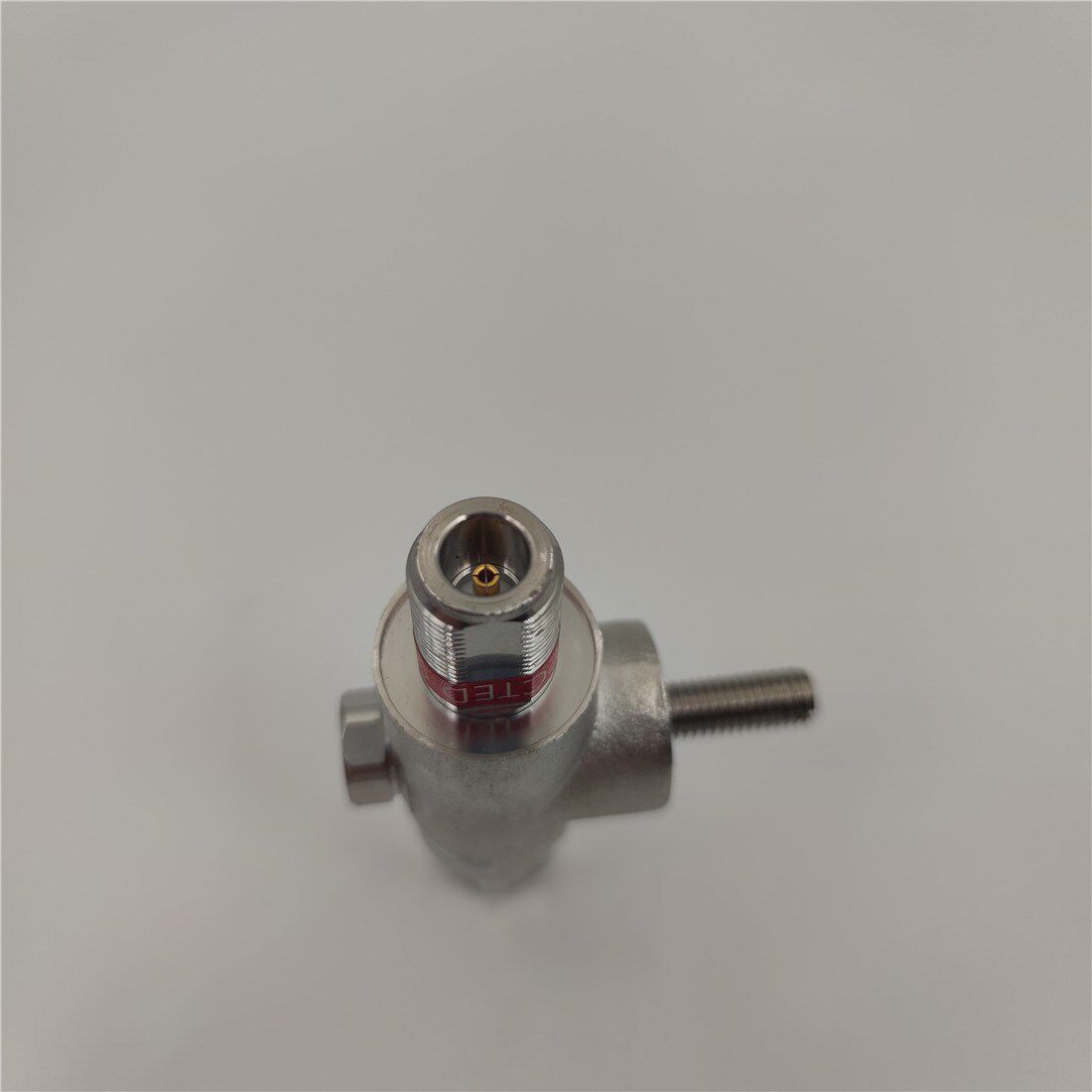 dehn同轴信号防雷器dehngate dga ag n 929045 基站防雷 实拍询