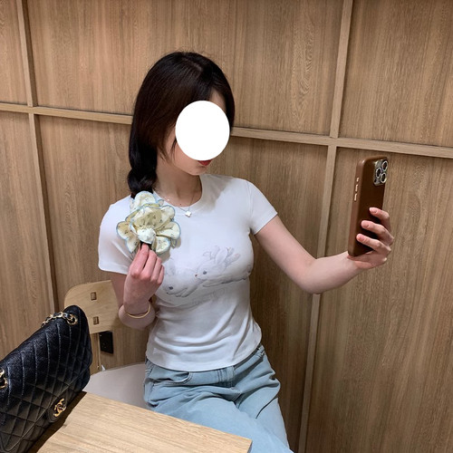 大白兔印花圆领正肩短款白色减龄辣妹甜酷可爱修身显瘦T