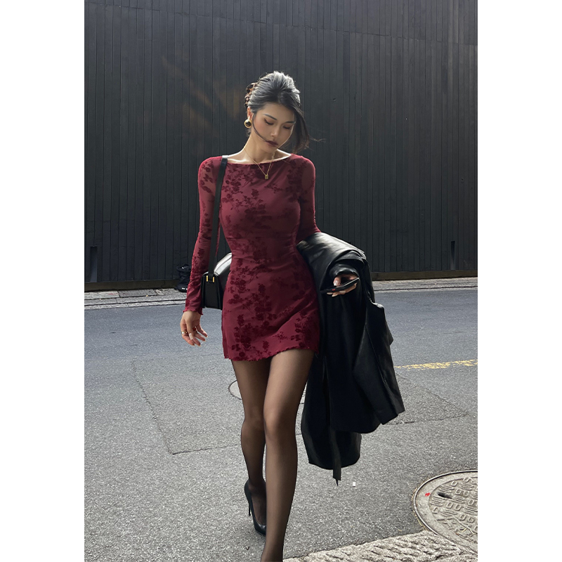 辣妹花纹长袖连衣裙女秋