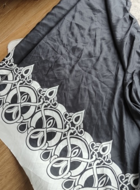 真丝双宫软布 黑灰色印花时装裙精美面料 100%桑蚕丝花纹布