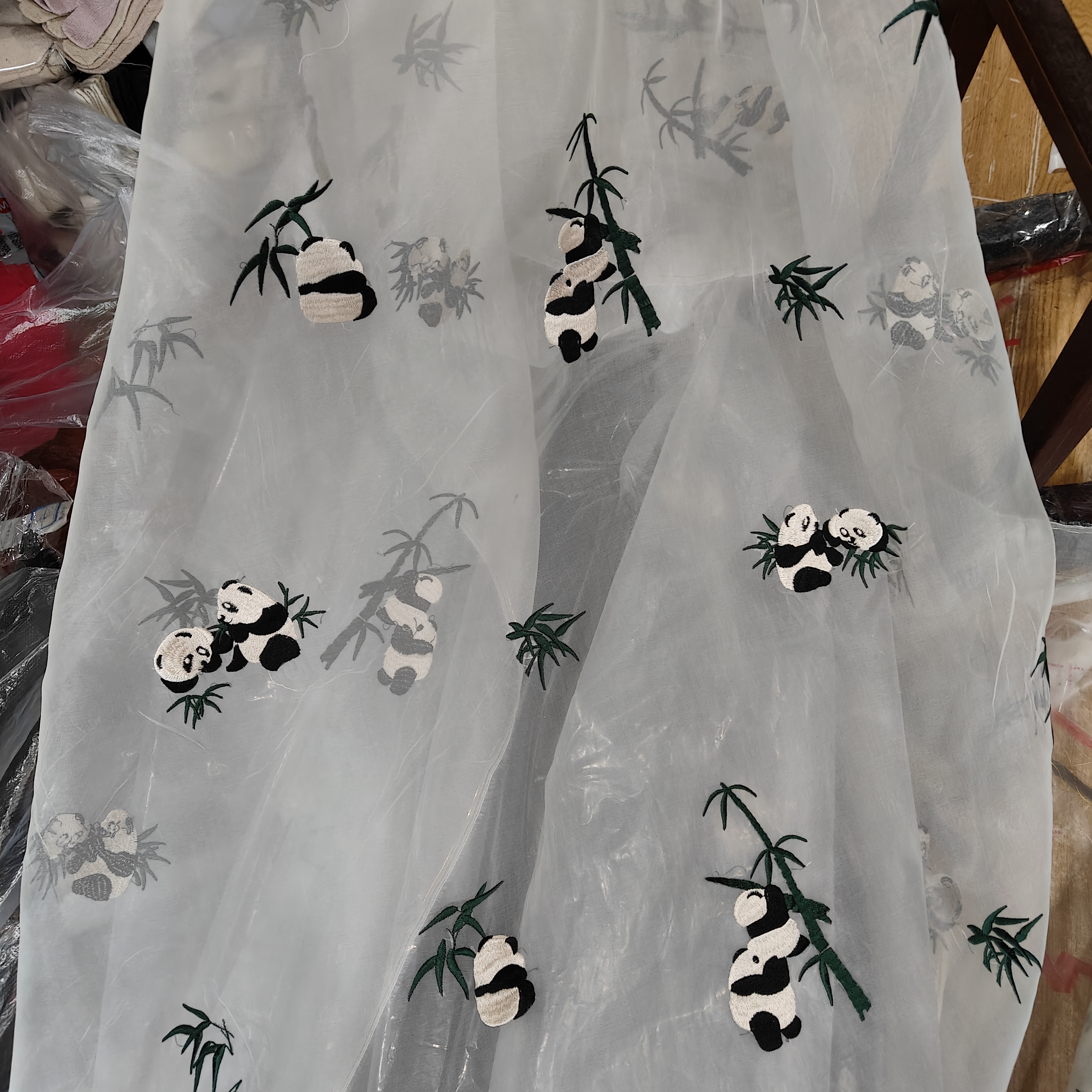 真丝绡欧根纱面料100%桑蚕丝1.4米门幅衬衫连衣裙汉服熊猫布料