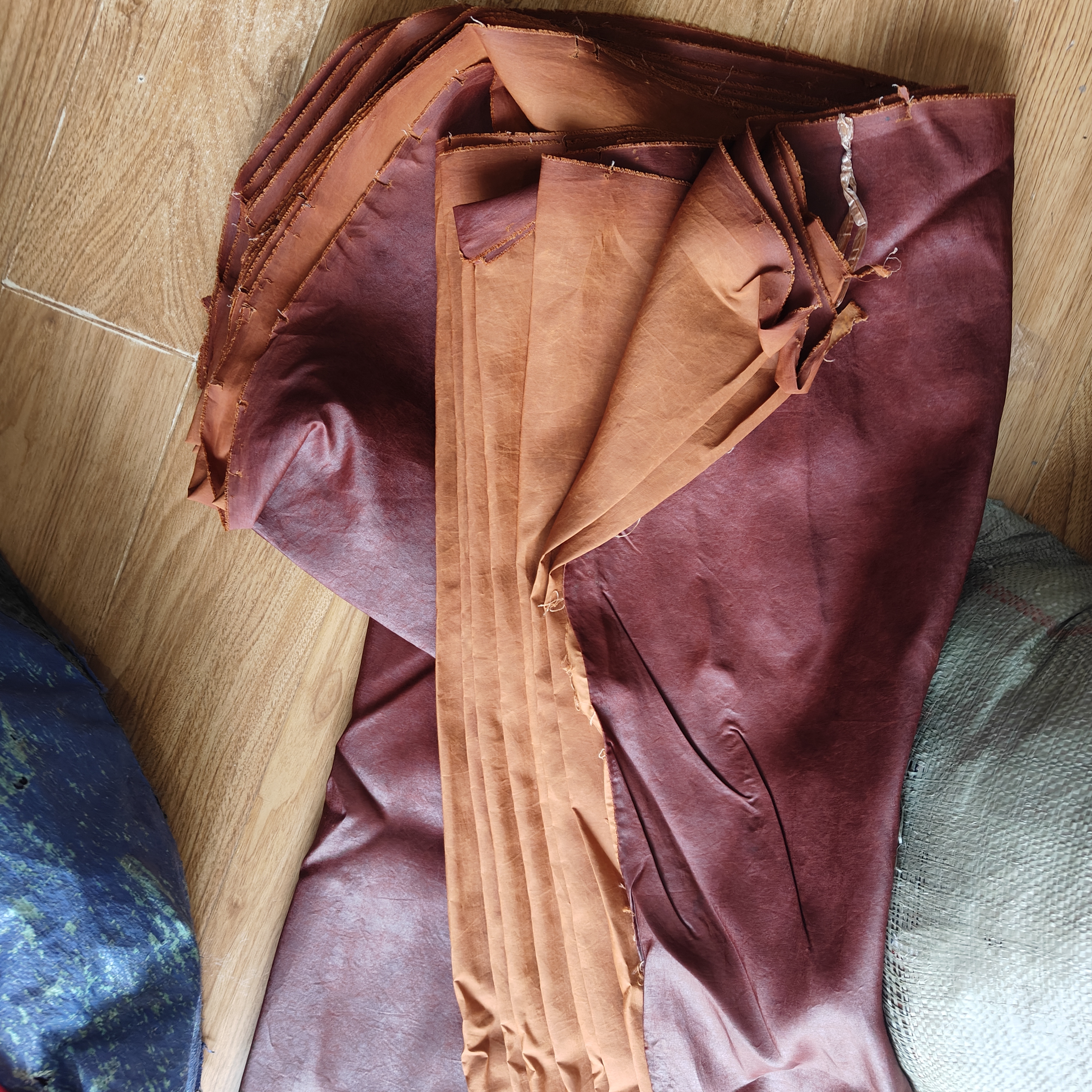 红莨100桑蚕丝支绫感丝绸面料 紫檀色红莨真丝香云纱莨纱真丝布