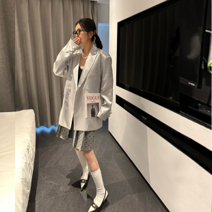 新款 蒋哇塞 宽松丝滑外套女2025春季 缎面光泽感仿醋酸西装 法式