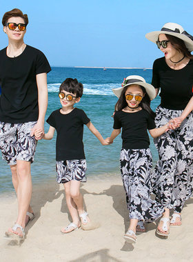 亲子装2026夏装海边蜜月一家三口套装母女修身裙子清爽沙滩情侣装