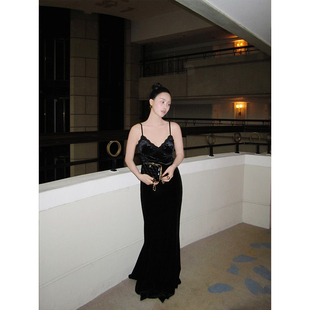 小众设计丝绒加厚鱼尾半身长裙2025秋冬新款百搭长款裙子女高级感