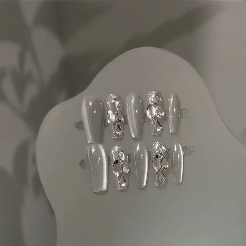 轻奢手工穿戴甲片高级感银灰色猫眼美甲贴可拆卸爆闪满钻气质显白