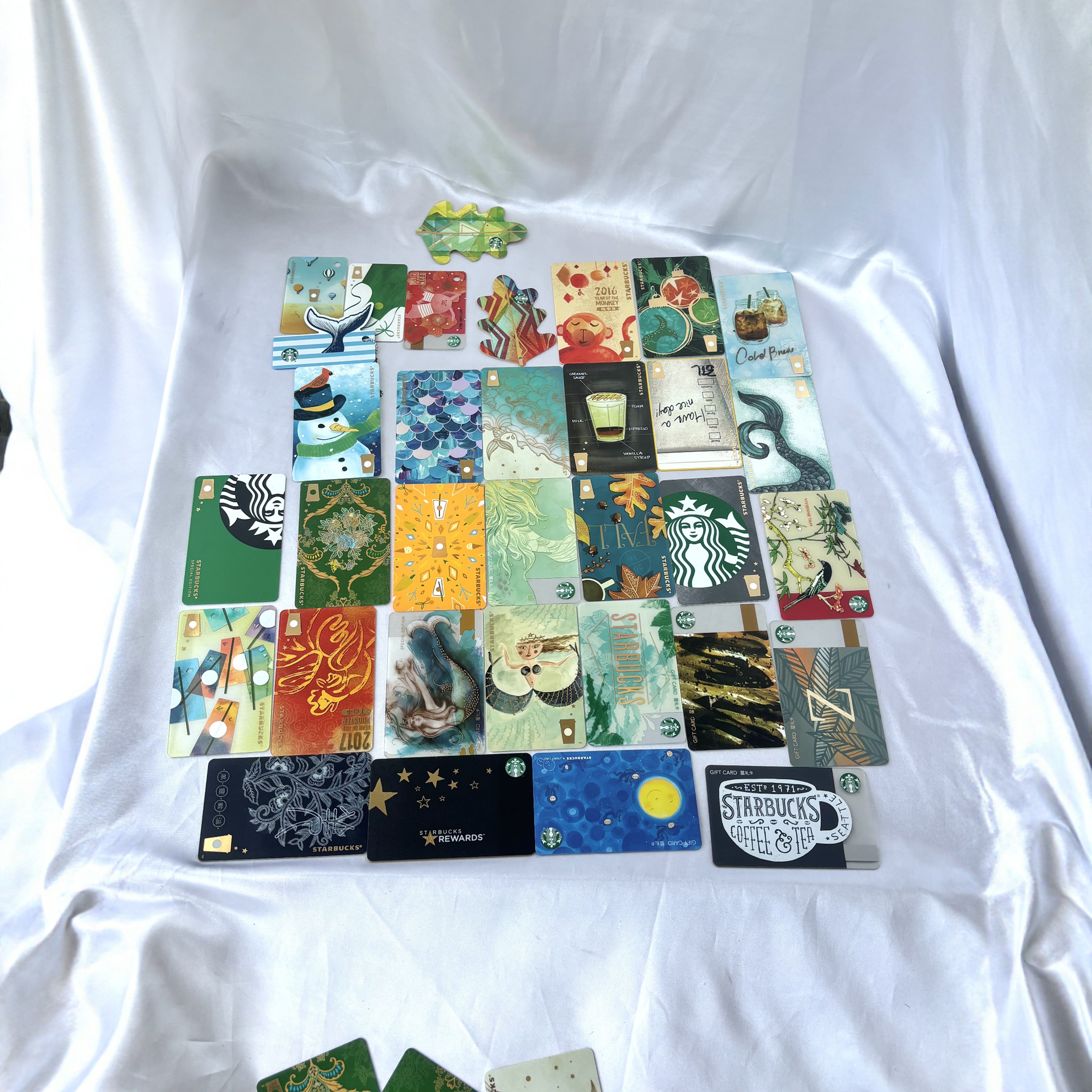 星巴克星礼卡星礼包卡片收藏异形卡纪念生肖卡周年女神logo卡册