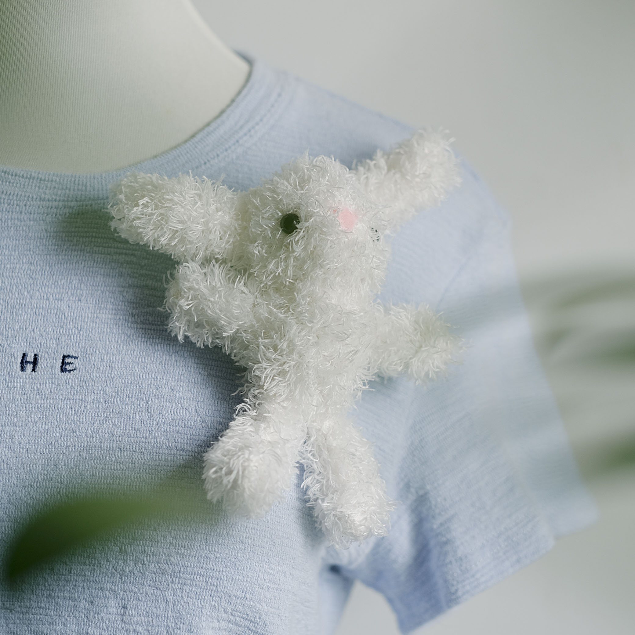 衣服胸针配件小兔子迷你别针甜美动物diy配饰卡通可爱挂件明星ins