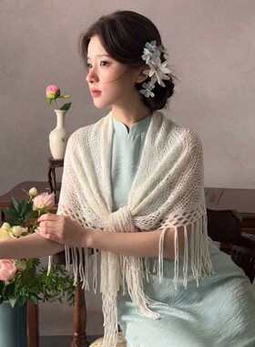 新中式轻薄针织流苏披肩三角巾女