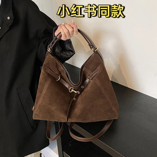 miu系高级感复古大容量托特包单肩斜挎双肩三用包复古多种背法