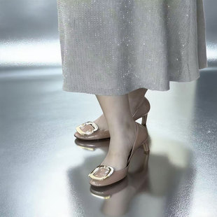 rv方扣中空高跟凉鞋女真皮2026春夏新款琮嫒同款名媛风红色单鞋女