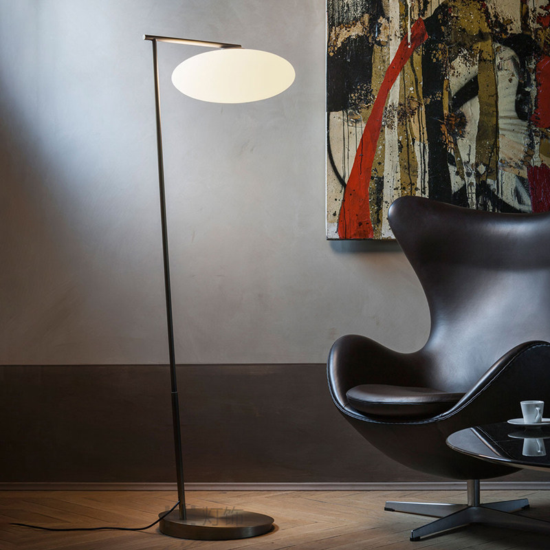 椭圆形玻璃灯罩落地灯北欧极简客厅卧室书房立灯样板房软装定制灯