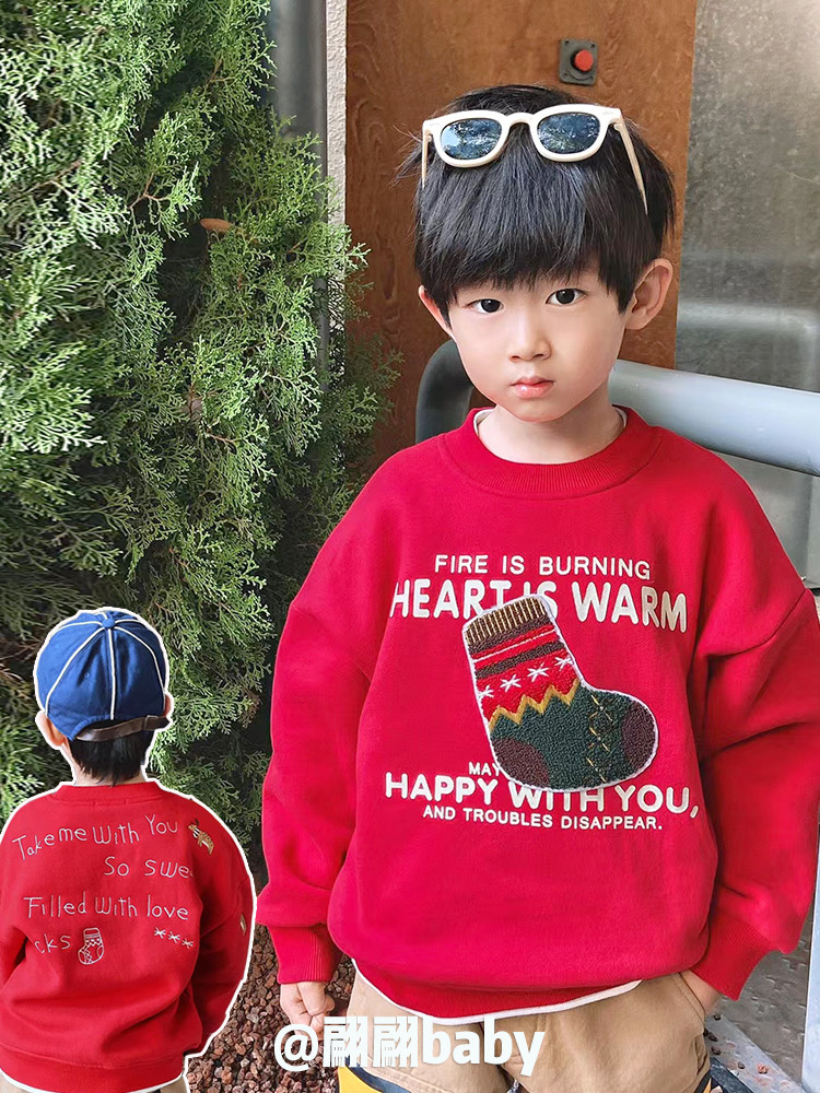 清仓 秋冬季日系刺绣字母男儿中童装红色圣诞袜加绒套头外套卫衣