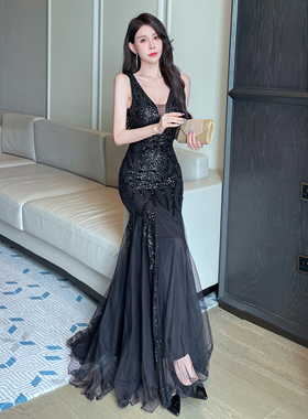 轻奢风黑色亮片鱼尾晚礼服女高级感V领长款重工艺聚会主持小礼服