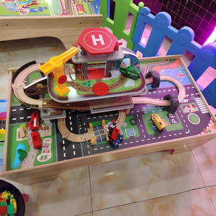 儿童益智亲子互动桌面拼装轨道榉木92PCS小火车轨道 游戏套装玩具