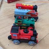 Hape火车轨道电动小火车仿真动车运输车儿童益智玩具有声火车头