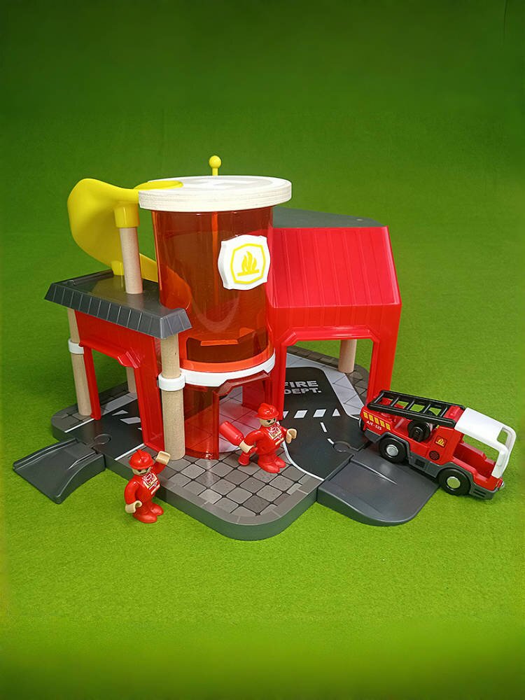 CROSS BORDER EXPORT WOODEN FIRE STATION FIRE STATION TRACK TOY BOY INS ASSEMBLING BLOCKS COMPATIBLE WOOD TRACKS