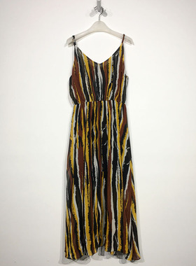 乔系列 D82044 时尚连衣裙品牌女装折扣