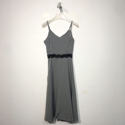 网红系列 D84206 时尚连衣裙品牌女装折扣