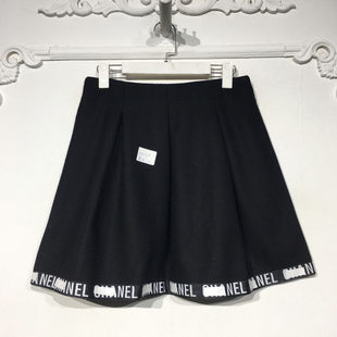 芮系列 D80836 时尚毛呢短裙品牌女装折扣切