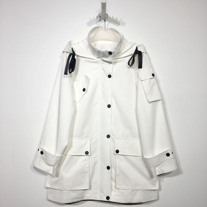 卡LBS系列 D95760 时尚风衣外套品牌女装折扣