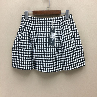 L4511切 G23 品牌折扣 短裙潮款