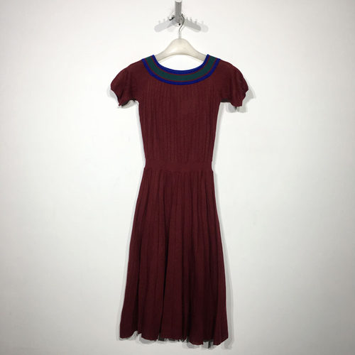 欧系列 D82706 时尚针织连衣裙品牌女装折扣