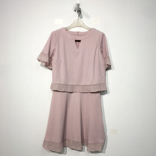 乔系列 D81956 时尚连衣裙品牌女装折扣启启