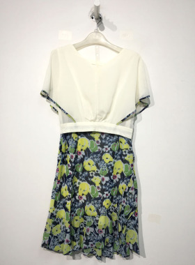 木Q系列 D76838 时尚套装品牌女装折扣切