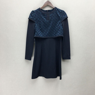 撤品牌折扣    俩件套连衣裙潮款 G24-A2525 切