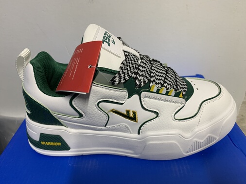 回力秋冬款断码皮面休闲运动鞋板鞋06748