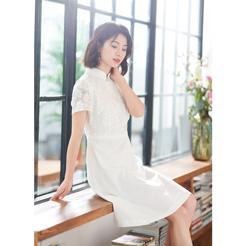 轻中式桑蚕丝绣花连衣裙